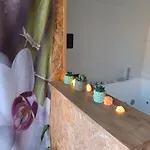 Roulotte De Camille, Avec Bain A Remous Apartmán Winnezeele