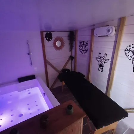 Lejlighed Roulotte De Camille, Avec Bain A Remous