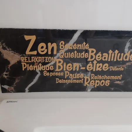 Appartamento Roulotte De Camille, Avec Bain à Remous